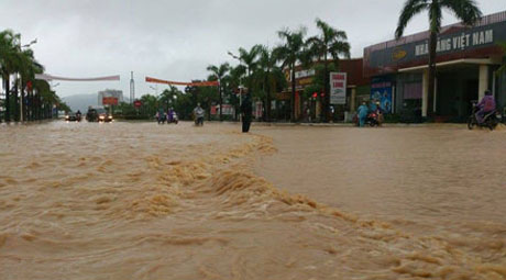 Thiệt[-]hại[-]nặng[-]nề[-]do[-]mưa,[-]lũ[-]tại[-]Quảng[-]Ninh:[-]Giá[-]đắt[-]của[-]dự[-]báo